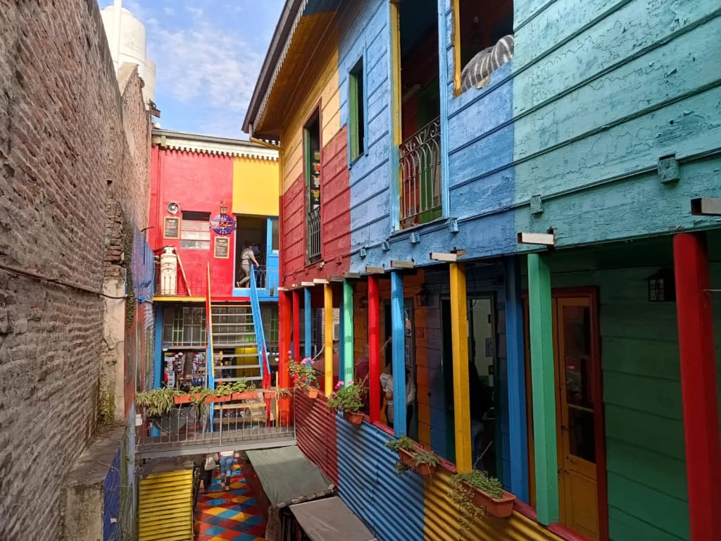 Elegant tango show at Palacio Tango