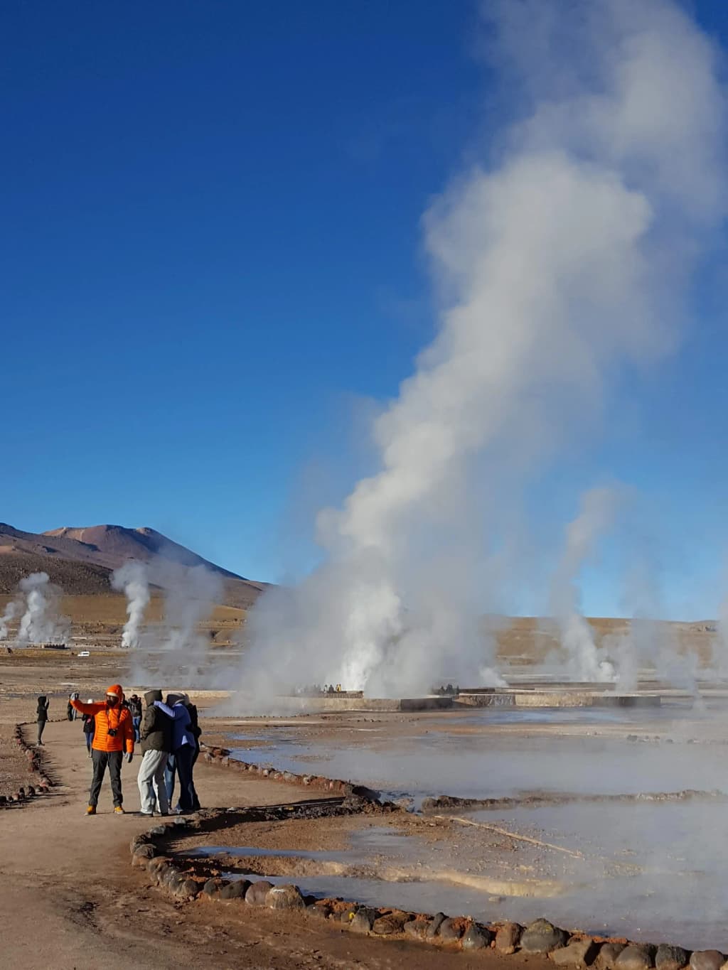 Géiseres del Tatio al amanecer